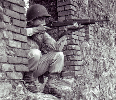 U.S. Army soldier training in Panama