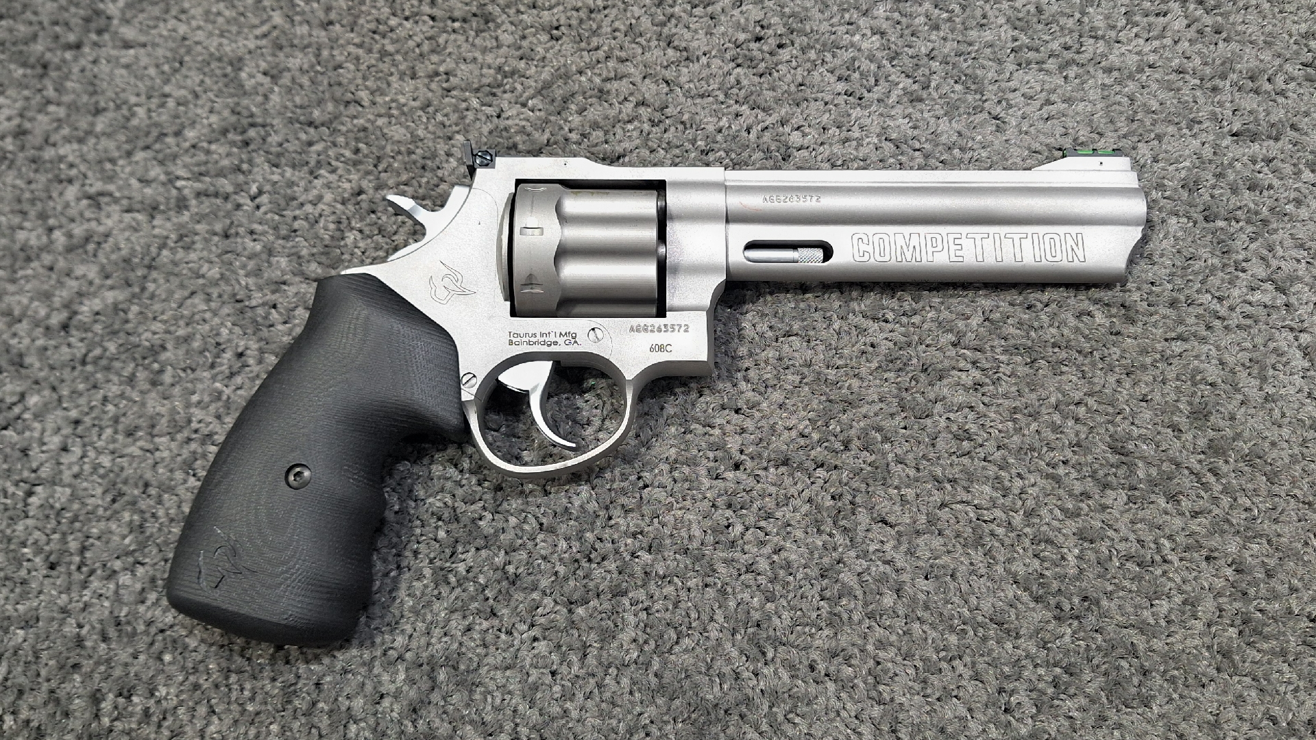 Taurus stainless steel revolver right-side view Model 608 Competition .357 mag