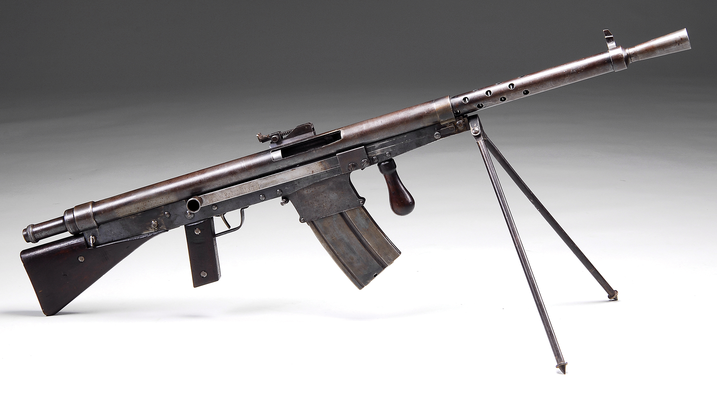 The French Chauchat LMG should have been a one-off war crime IT WAS NOT ...