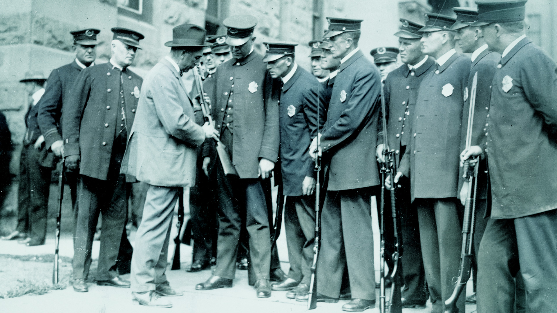 Denver, Colo., Police Dept. examining Model 1897 trench guns
