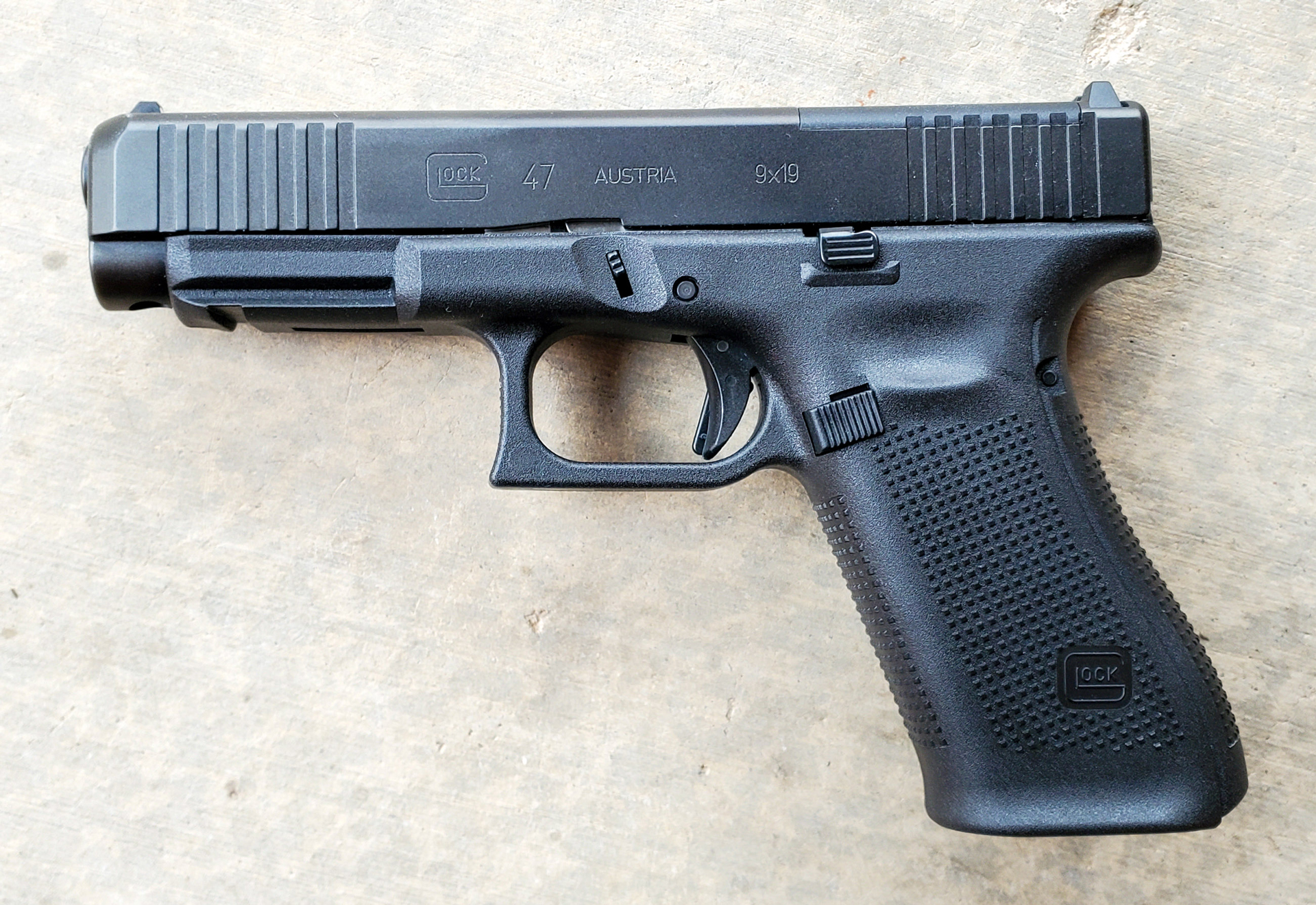 Category:Glock 17 - Wikimedia Commons